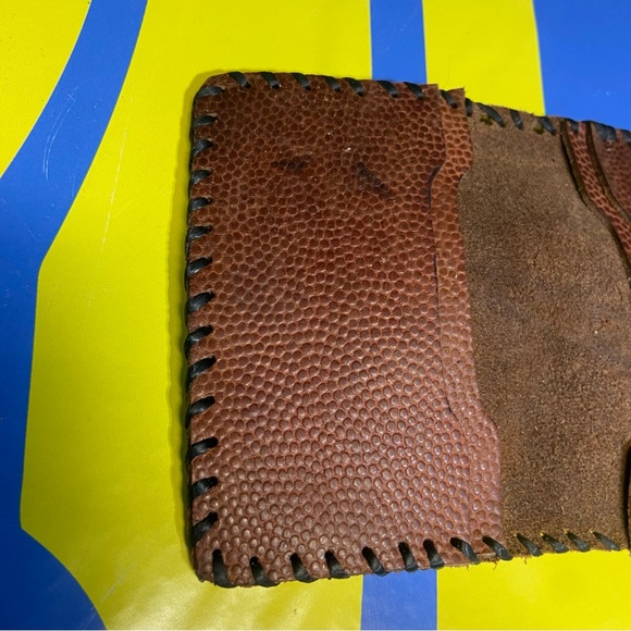 Nike Custom Made College Pigskin Wallet - Picture 3 of 5